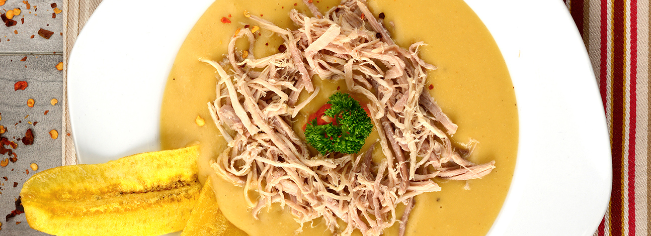 Crema de verde y cerdo desmechado