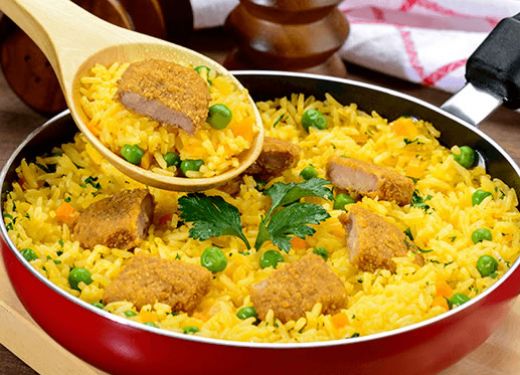 Arroz relleno con Nuggets de pollo con mortadela