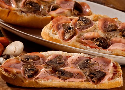 Pan pizza de jamón y champiñones